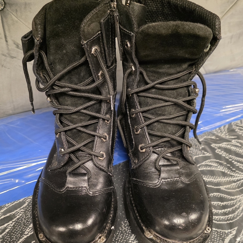 Harley-Davidson Men's Black Leather Boots Never Been Worn.